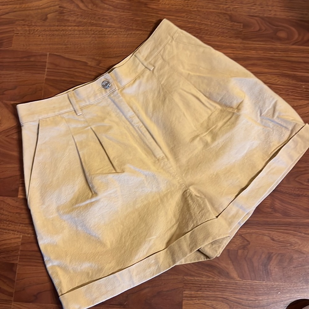 NWOT ASOS Khaki High-waisted Shorts 10